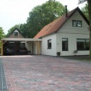 carport met eiken kolom