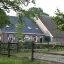 zijgevelhuis, schuur + land